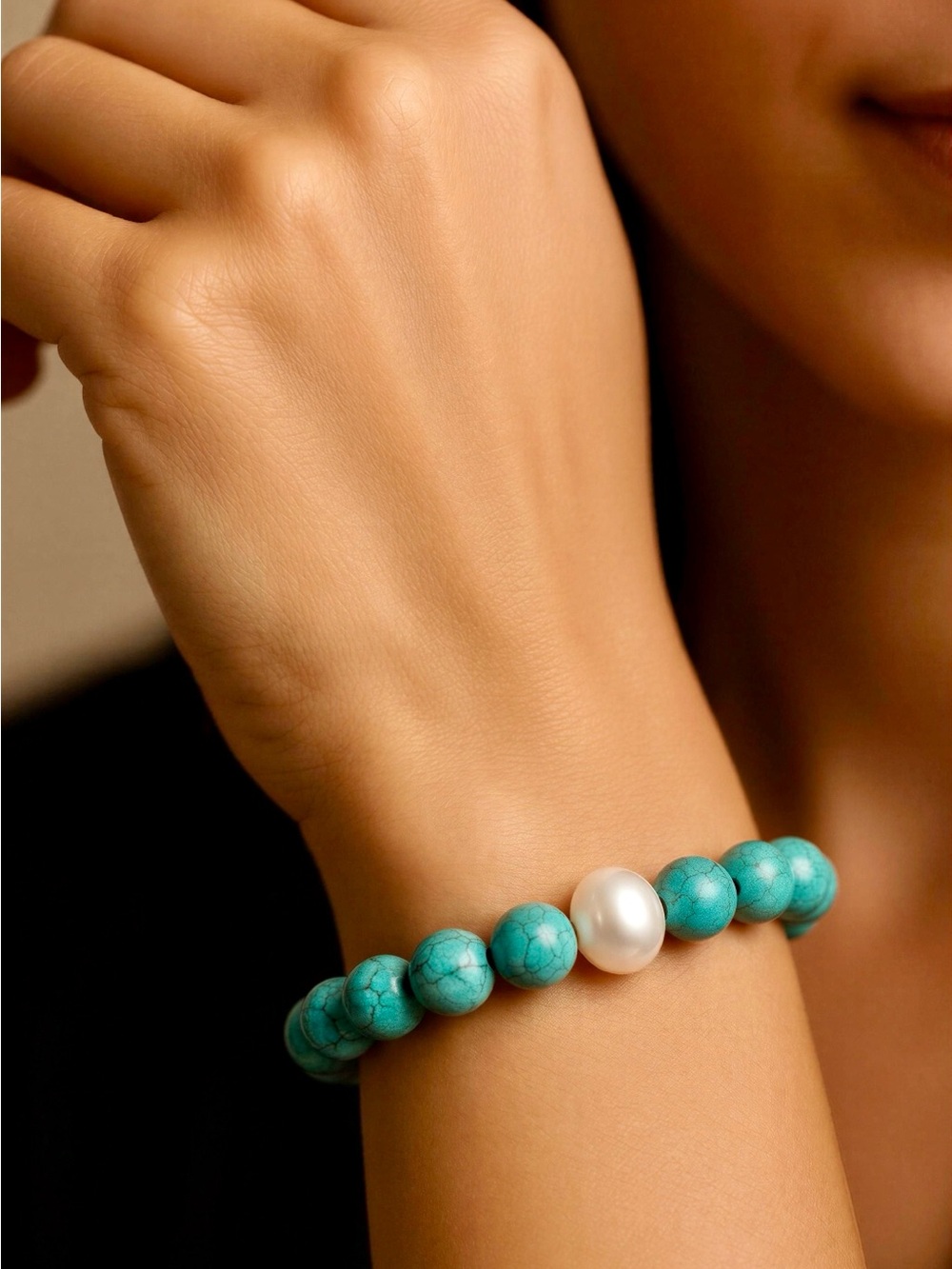 Howlite Turquoise Color and Genuine Cultured Pearl Stretch Bracelet, brand new.